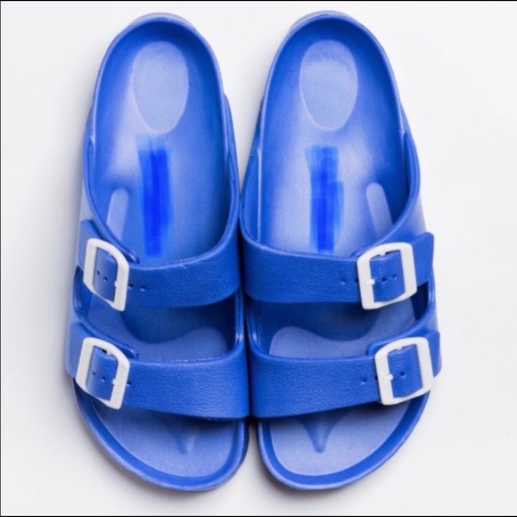 Blue Pool Slides - Picture 2 of 2